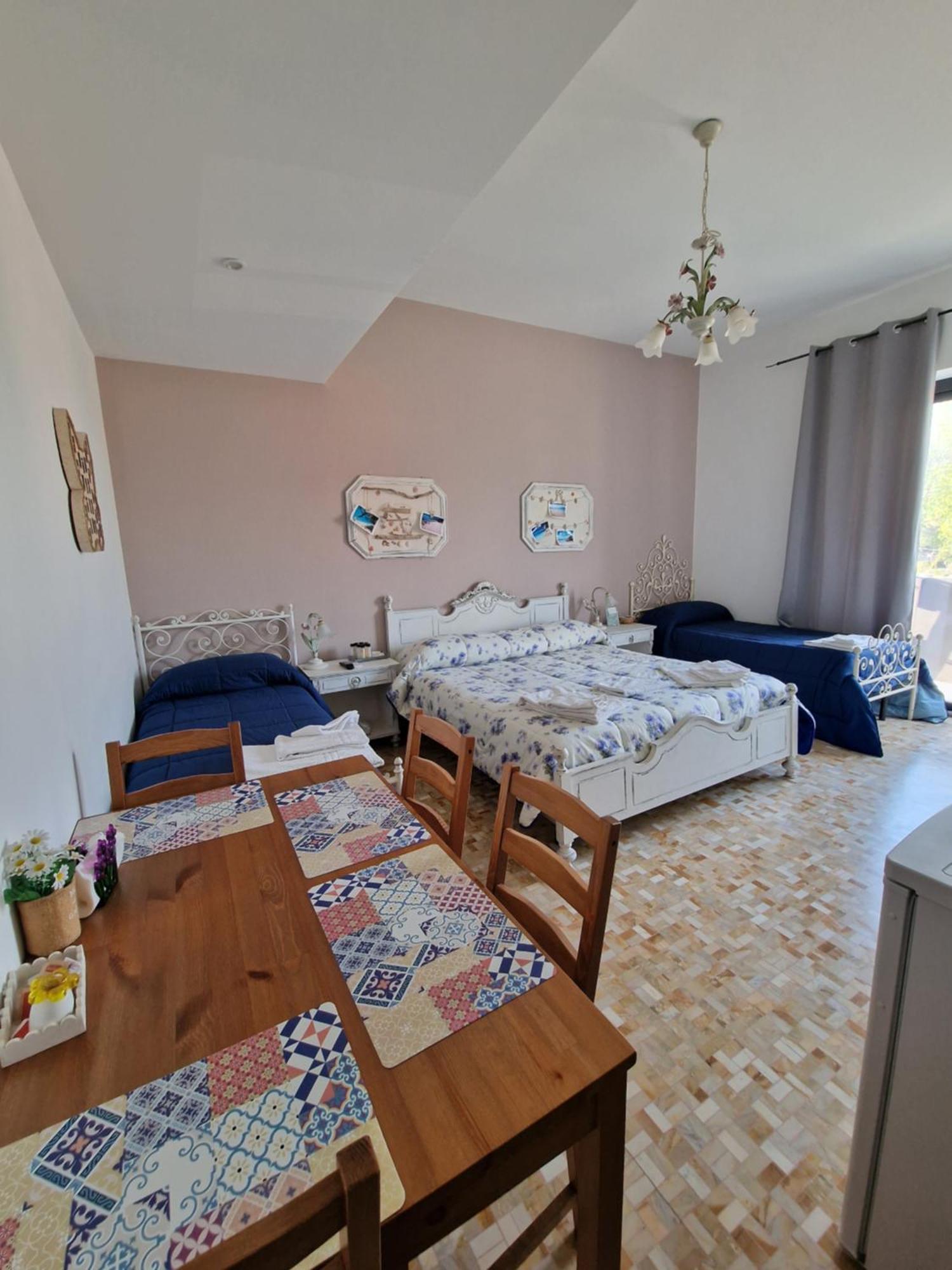 Camere Le Margherite Olbia Kültér fotó
