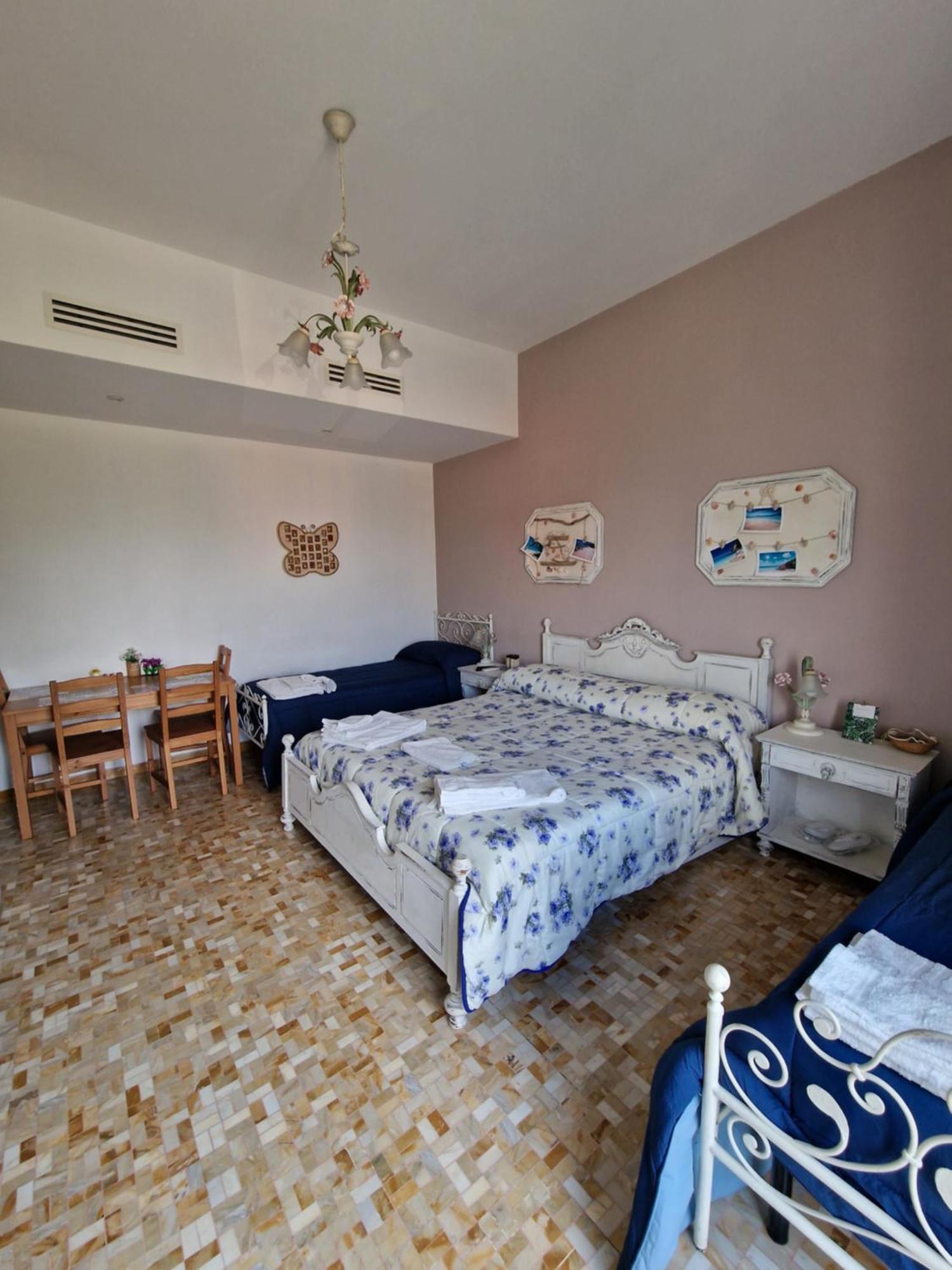 Camere Le Margherite Olbia Kültér fotó